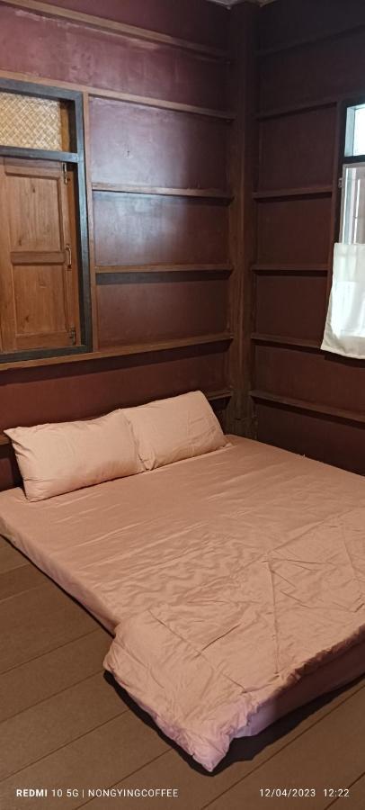 Chanmuang Guesthouse Mae Hong Son Exteriör bild