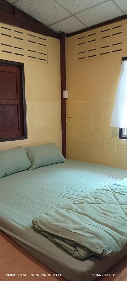Chanmuang Guesthouse Mae Hong Son Exteriör bild