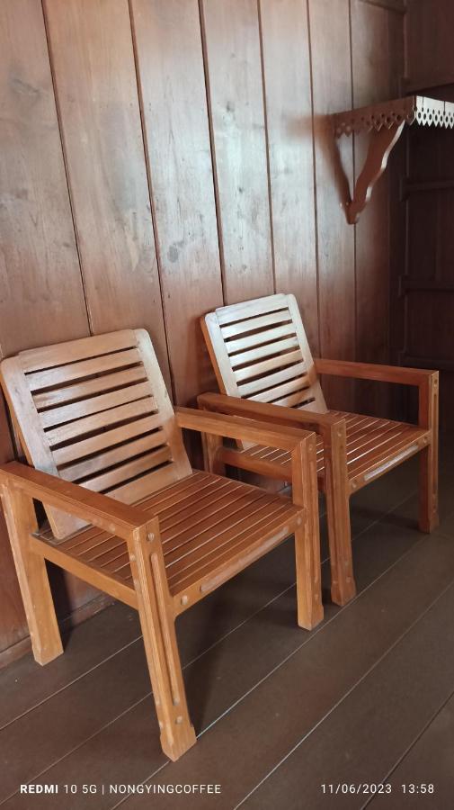 Chanmuang Guesthouse Mae Hong Son Exteriör bild
